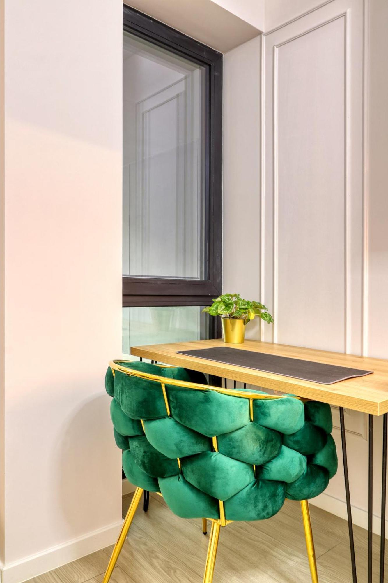 Herastrau Luxury Studios Bukares Bagian luar foto